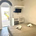 Mykonos Vibes Airport Studios And Apartments