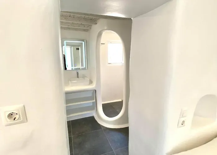 Mykonos Vibes Airport Studios And Apartments